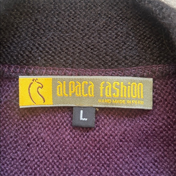 Alpaca Fashion |Made in Peru Purple Floral Embroidered Zip Up Sweater Size Large - Picture 6 of 13